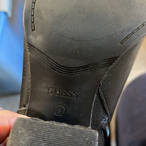 GUESS Fran Studded leather ankle boots with gold studs - Picture 6 of 7